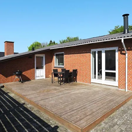 度假居 4 Person In Oksbøl