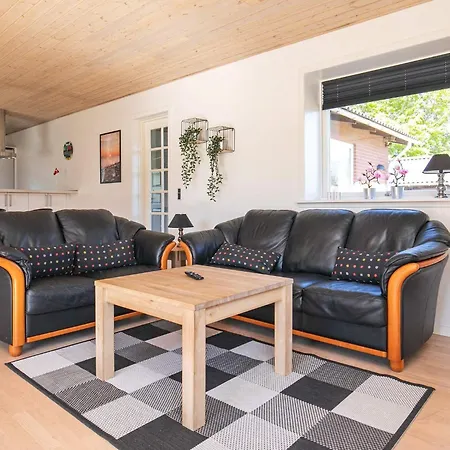 4 Person In Holiday home *