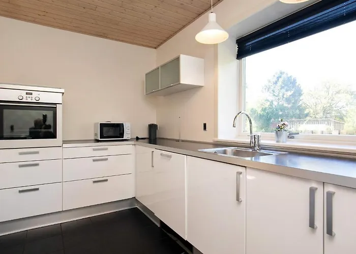 4 Person In Oksbøl