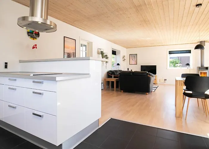 4 Person In Oksbøl