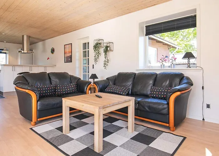 4 Person In * Oksbøl
